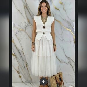 White Cable Knit Golden Buttones Accent Selleves Knit Vest